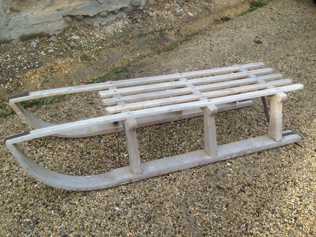 Luge ancienne en bois – déco montagne vintage - Décoration
