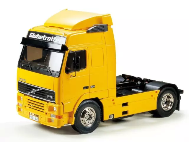 TAMIYA 56312 Volvo FH12 Globetrotter 420 1:14 Truck Assembly Kit