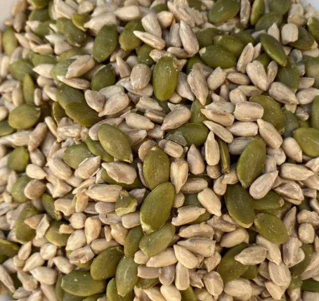 Sunflower & Pumpkin Seeds Mix, 100% Natural,  Premium Quality ( 1 kg )