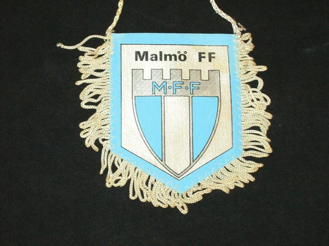 ancien petit FANION / PENNANT WIMPEL )) IS HALMA HALMSTADT **** SWEDEN