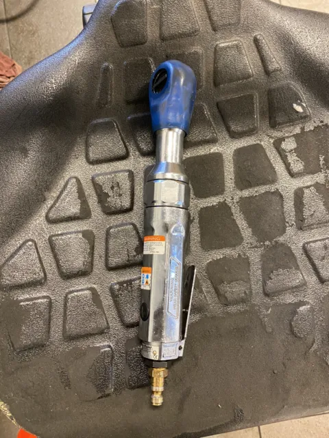 Blue Point 3/8" Air Ratchet AT700F w/ Blue Boot