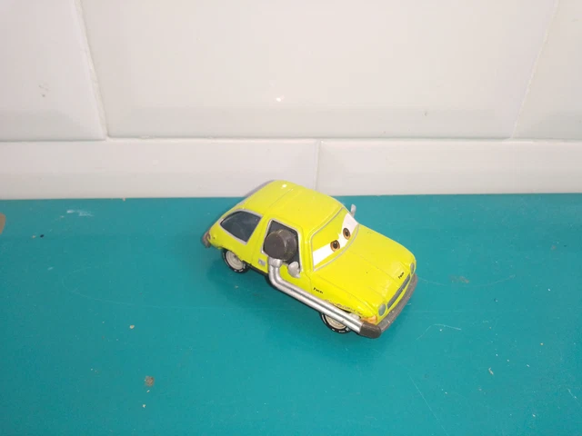 BAC5 voiture en métal Mattel Cars Disney Pixar acer avec casque micro