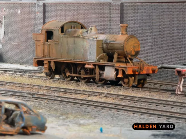 OO gauge locomotive, heavily rusted and weathered GWR Small Prairie Tank Ref E7