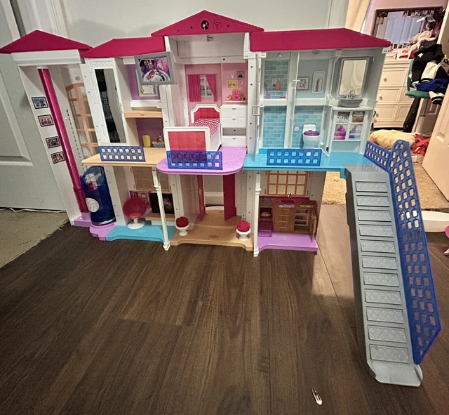 BARBIE DOLL HELLO Dreamhouse With WiFi Voice Activated 475.00