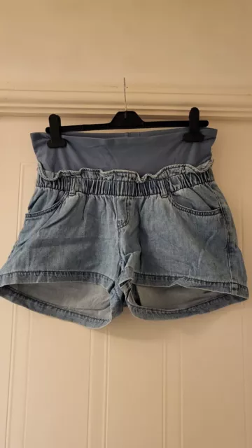 H&M light blue denim paperbag over the bump maternity shorts size M