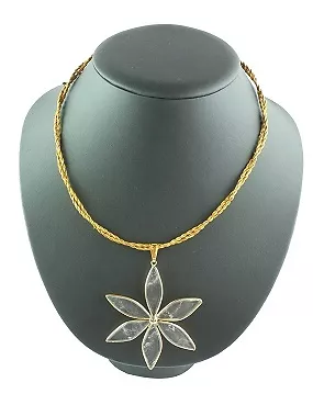 MAPAPALO collier fleur de cristal en or végétal. Plantaardig goud halsketting.
