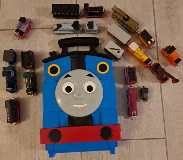 +++ Thomas und seine Freunde Loks und Waggons inkl. Transport- und Spielbox +++