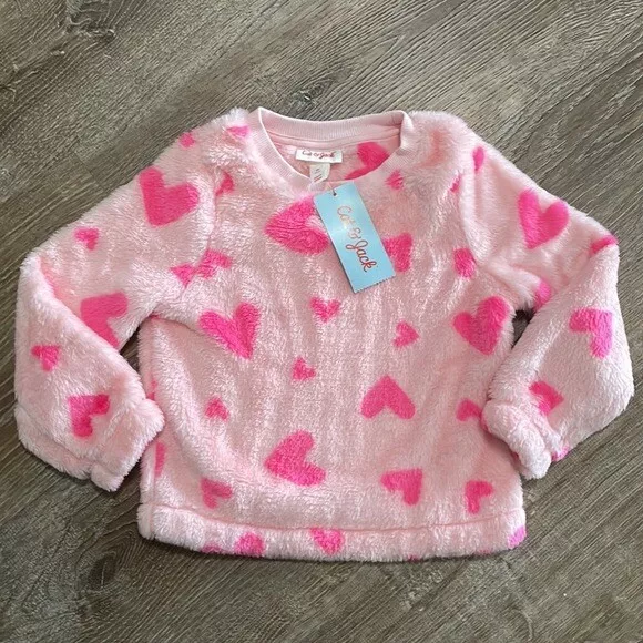 Cat & Jack Girls Pink Heart Pull Over Fluffy Sweater Size 3T Valentines Day READ