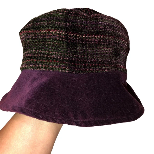 Hats, Women display picture 3
