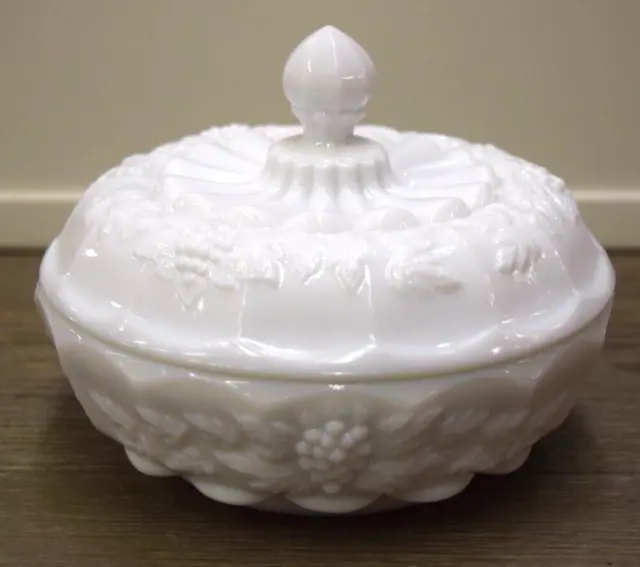 Vtg Westmoreland Paneled Grape Candy Dish With Lid Milk Glass