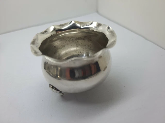 Vintage Silver Bowl Solid Silver Chester 1911 .