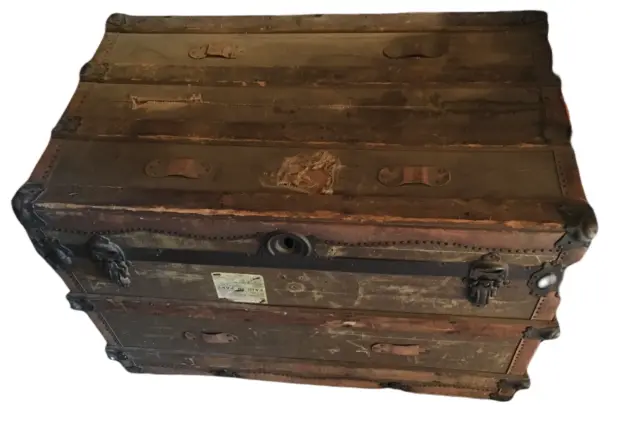 Large Antique Steam Trunk Coffee Table Storage Chest Box will ship$$