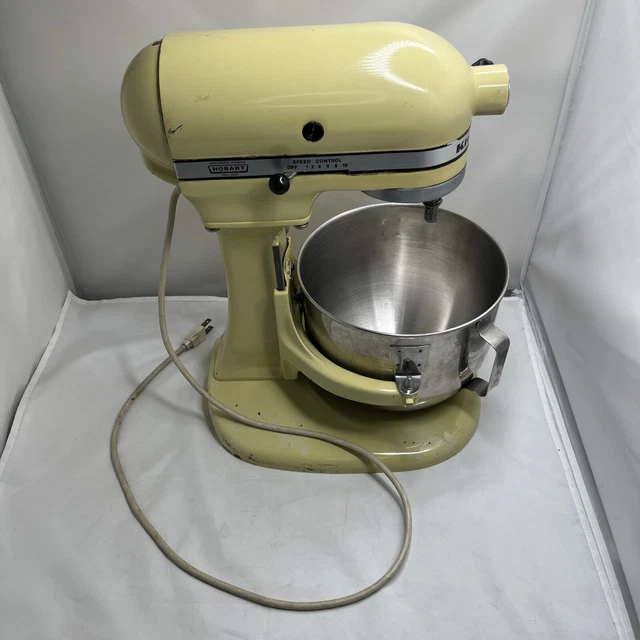 VINTAGE KITCHENAID HOBART Model K5A 10 Speed Lift Head Stand Mixer