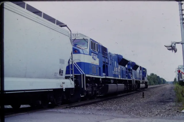 Kodachrome Original Slide Conrail Diesel Engine #4127 (1997) Item #CC2193