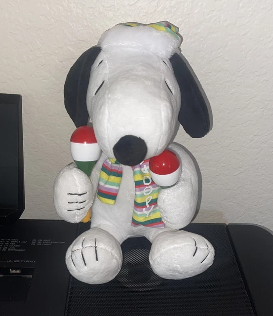 PEANUTS CHRISTMAS SNOOPY Plush Singing Animated Plays Feliz Navidad ...
