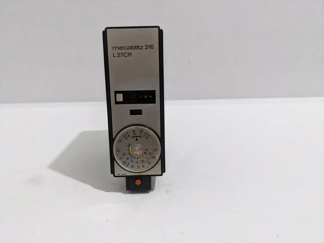Vintage Metz 216 Mecablitz 216 L27CR shoemount flash.   Made in Germany