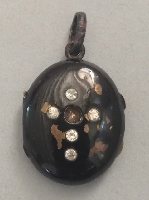 Grand pendentif lotus en laiton de Feldman En vente sur
