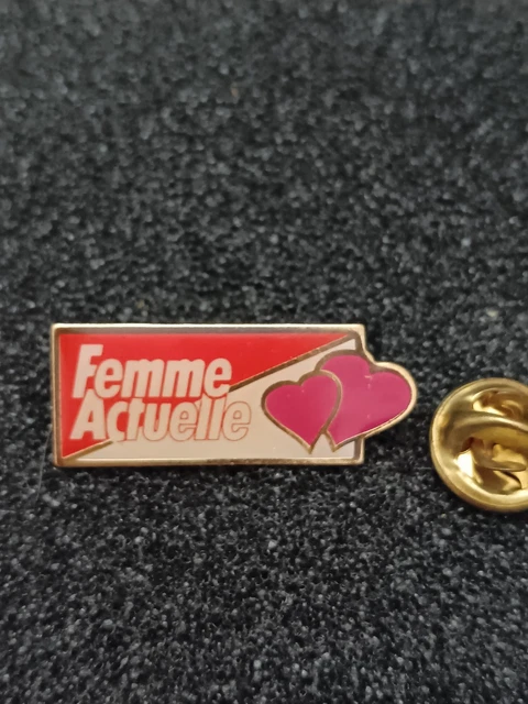 pin's FOOTBALL ONZE MONDIAL 15eme anniversaire DECAT pin's FOOTBALL ONZE MONDIAL 15eme anniversaire DECAT