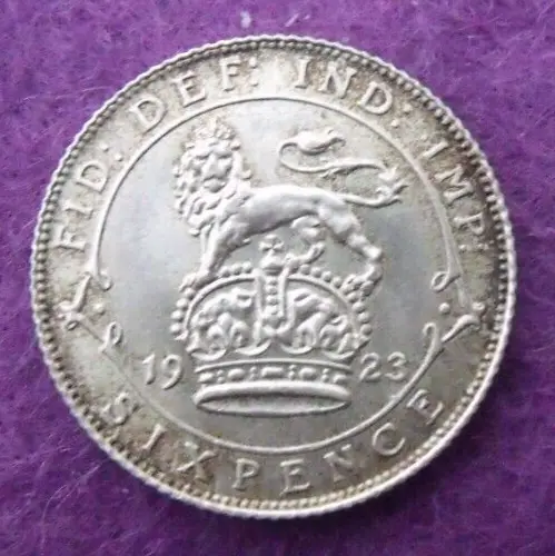1923 SCARCE GEORGE V SILVER SIXPENCE  ( 50% Silver )  British 6d Coin.   937