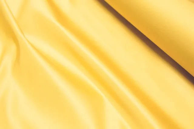 Scampoli in raso pesante colore giallo (Ginevra col.2)