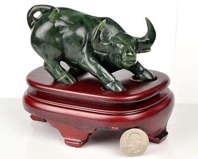 Natural Green Nephrite Jade Fighting Bull Statue / Carving / Sculpture