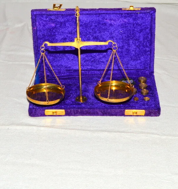 Vintage Brass Weighing Scale With Box Balance Justice Law Scale Decoration Item