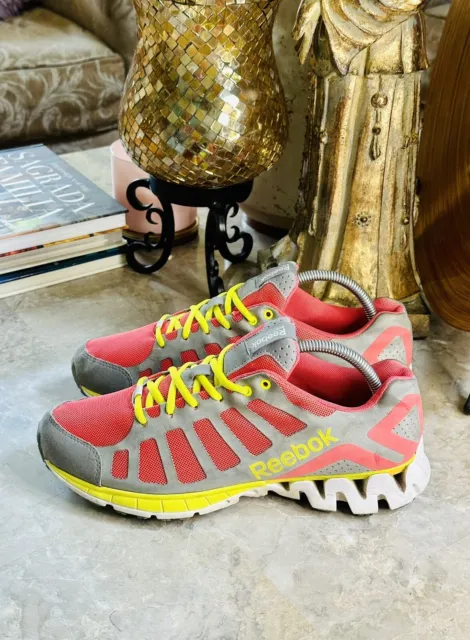 Reebok Zig Tech Womens Running Training Shoes Pink Yellow Size 10