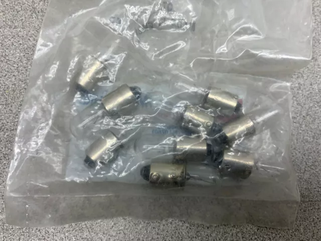 Box Of 9 New In Box Cec Bulb 1819