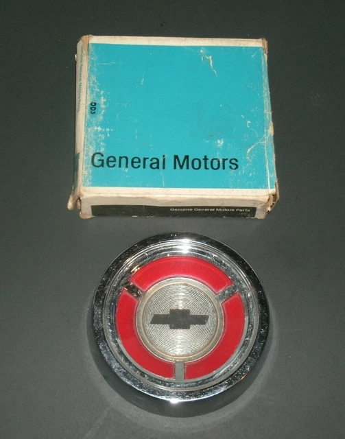 VINTAGE 1967 CHEVY Corvette BoltOn Wheel Center Cap Hubcap GM Part