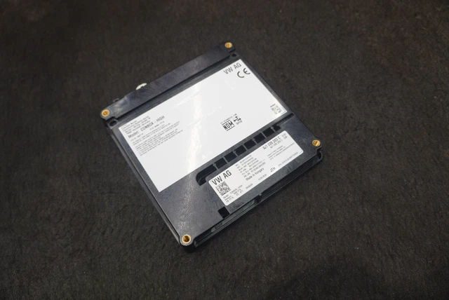 Emergency Call Communication Control Module ECU 9J1035283C Porsche Taycan 2020