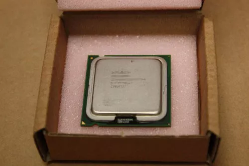 SLA8Z Intel Pentium Dual-Core E2160 1.80GHz Socket 775 1M 800 CPU Processor