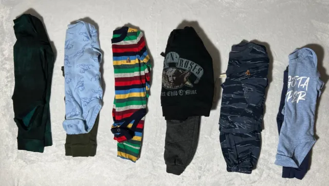 GAP/GNR/ONavy/Carters/123 Baby Clothes Lot Of 12 Pieces Fall Winter Size 3-6 Mos