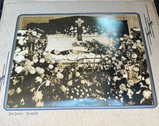 RARE Antique Photo IN FUNERAL PARLOR/POST-MORTEM Flowers