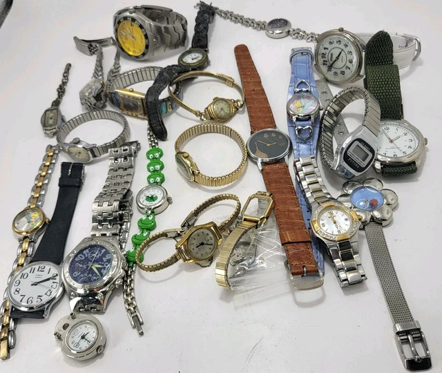 Bundle of Three Vintage Metal Watches Oleg Cassini, Embassy & Delta Burke Vintage watches bundle of - Gem main image 2