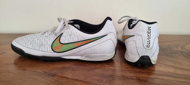Nike majestry turf clearance