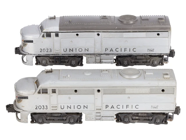 Lionel 2023 & 2033 Vintage O Union Pacific Alco AA Diesel Locomotive Set