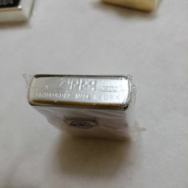 Zippo        Budweiser