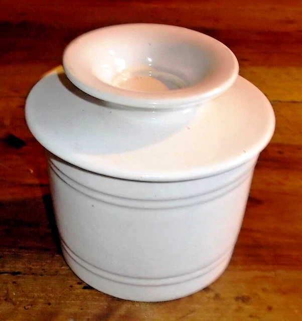 Beurrier Porcelaine Avec Eau - Garde Beurre Frais Sans Frigo - Design Élégant Blanc - 14,7 Cm