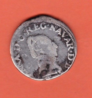 diametre 2,4 cm FRANCE Pièce féodale  avec contremarque fleur de lys 