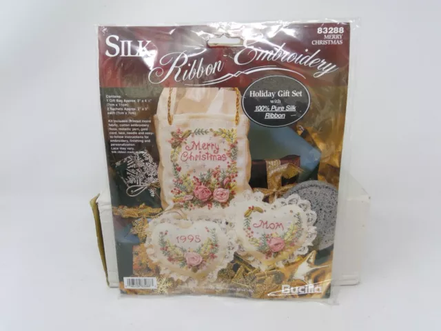 Juego de regalo de vacaciones bordado cinta de seda Bucilla - Feliz Navidad 83288