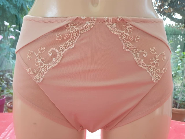 Culotte Lise Charmel Taille 4 - Modèle 'Secret De Séduction' Ref AC0730 - Couleur Macaron - Neuve Avec étiquettes - Luxe Français