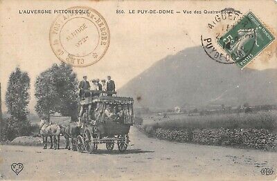 Cpa 63 Le Puy De Dome Vue Des Quatre Routes