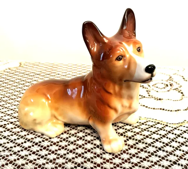 D N C Fine Porcelain Welsh Corgi Dog Figurine 5"
