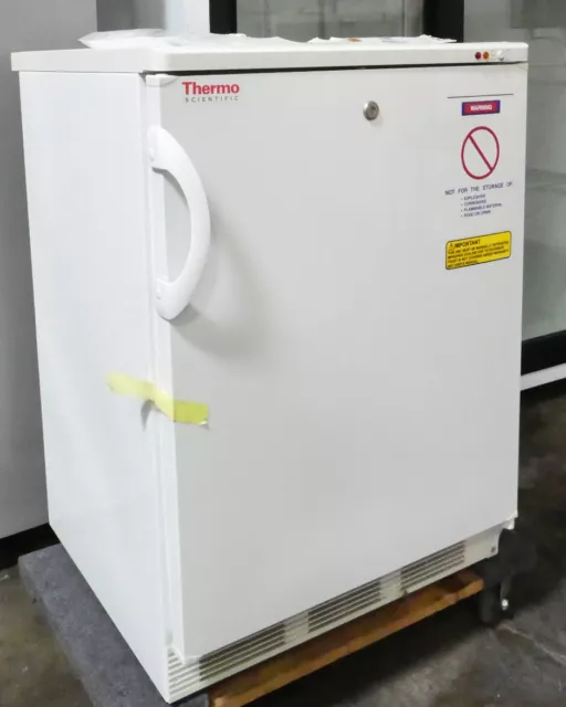 05LFEETSA Thermo Value Lab Freezer 5-cu ft