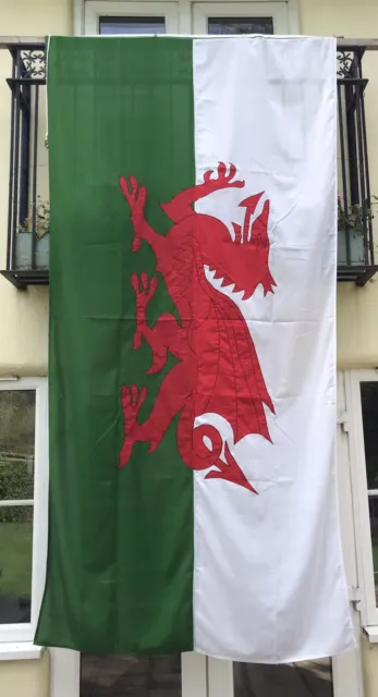 Large Wales Welsh Dragon National Flag Panel Sewn 9' x4'6" 285cm Brass Clips New