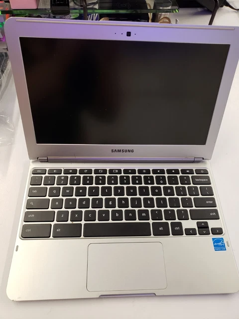 SAMSUNG XE303 C12 Chromebook, FRP ON, BAD LCD, NO POWER, SCRATCHED, FOR PARTS