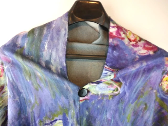 New The Magic Scarf Company Women's Reversible Sueded Floral Art Print Button