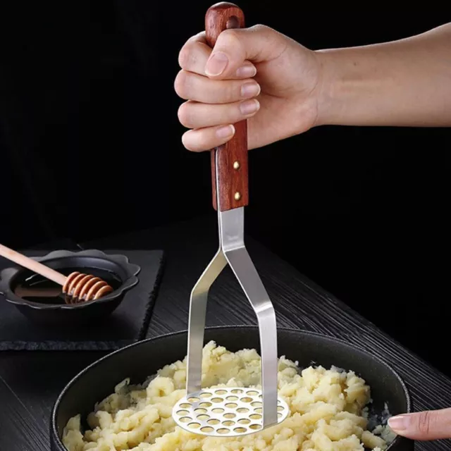 Hochleistungs-Kartoffelstampfer aus Edelstahl mit Holzgriff für Kartoffelpüree