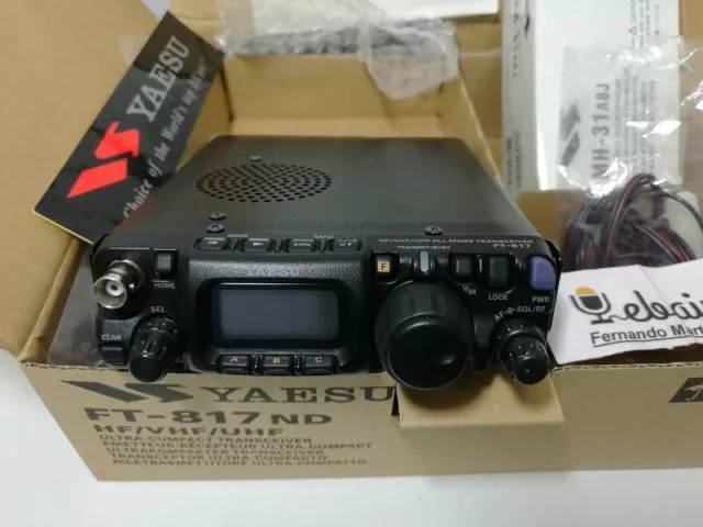 Yaesu FT-817ND  en muy buen estado con 2 baterias