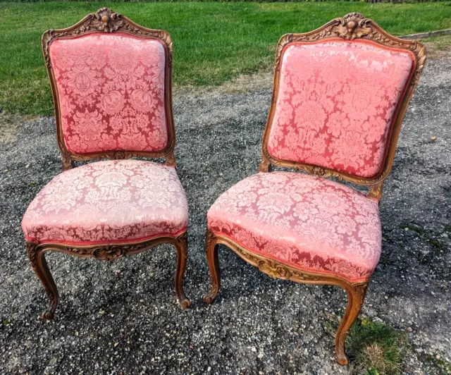 2 chaises anciennes style Louis XV bois mouluré sculpté